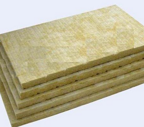 選用【巖棉保溫板】節(jié)能，節(jié)能時(shí)代。